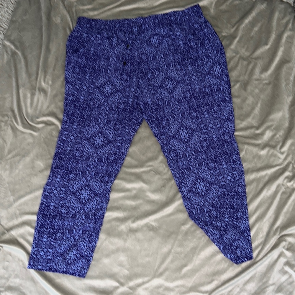 Cold water creek relaxed fit pants in black and purple